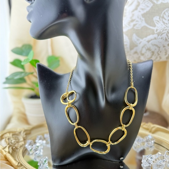 Modern Chunky Gold Plated Chain Necklace – 16.9” Stainless Steel - Picture 15 of 16